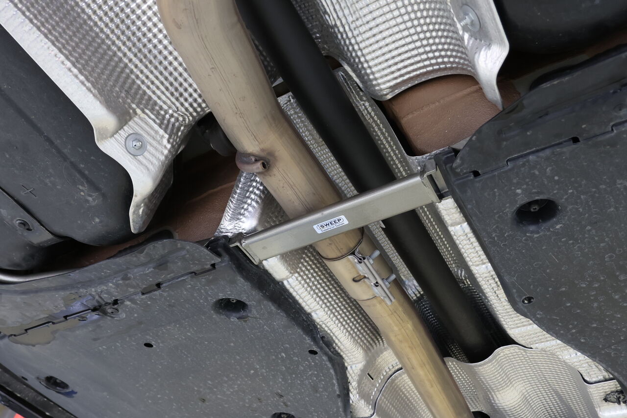 VW GOLF8.5 R × iSWEEP POWER BRACE : イシカワエンジニアリング
