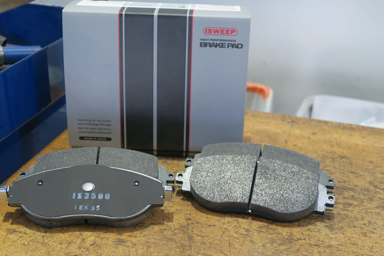 イシカワエンジニアリング スタッフブログ:VW GOLF7.5 R × iSWEEP Brake Pad IS3500