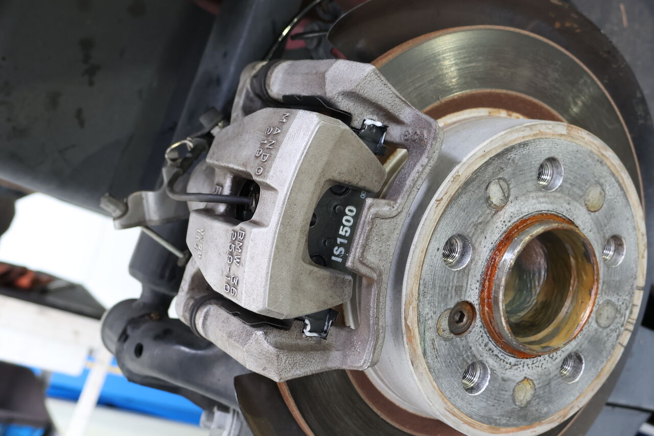 MINI F57 Cooper S × iSWEEP Brake Pad IS1500 : イシカワ