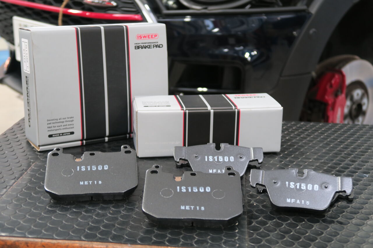 MINI F54 JCW (LCI) × iSWEEP Brake Pad IS1500 : イシカワ