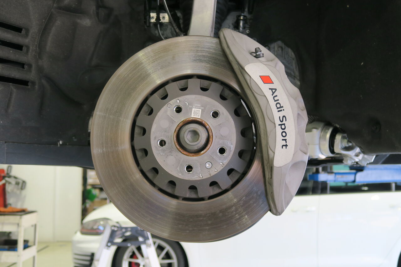 iSWEEP IS1500 フロント用 ブレーキパッド アウディ A8(D4) 4.0