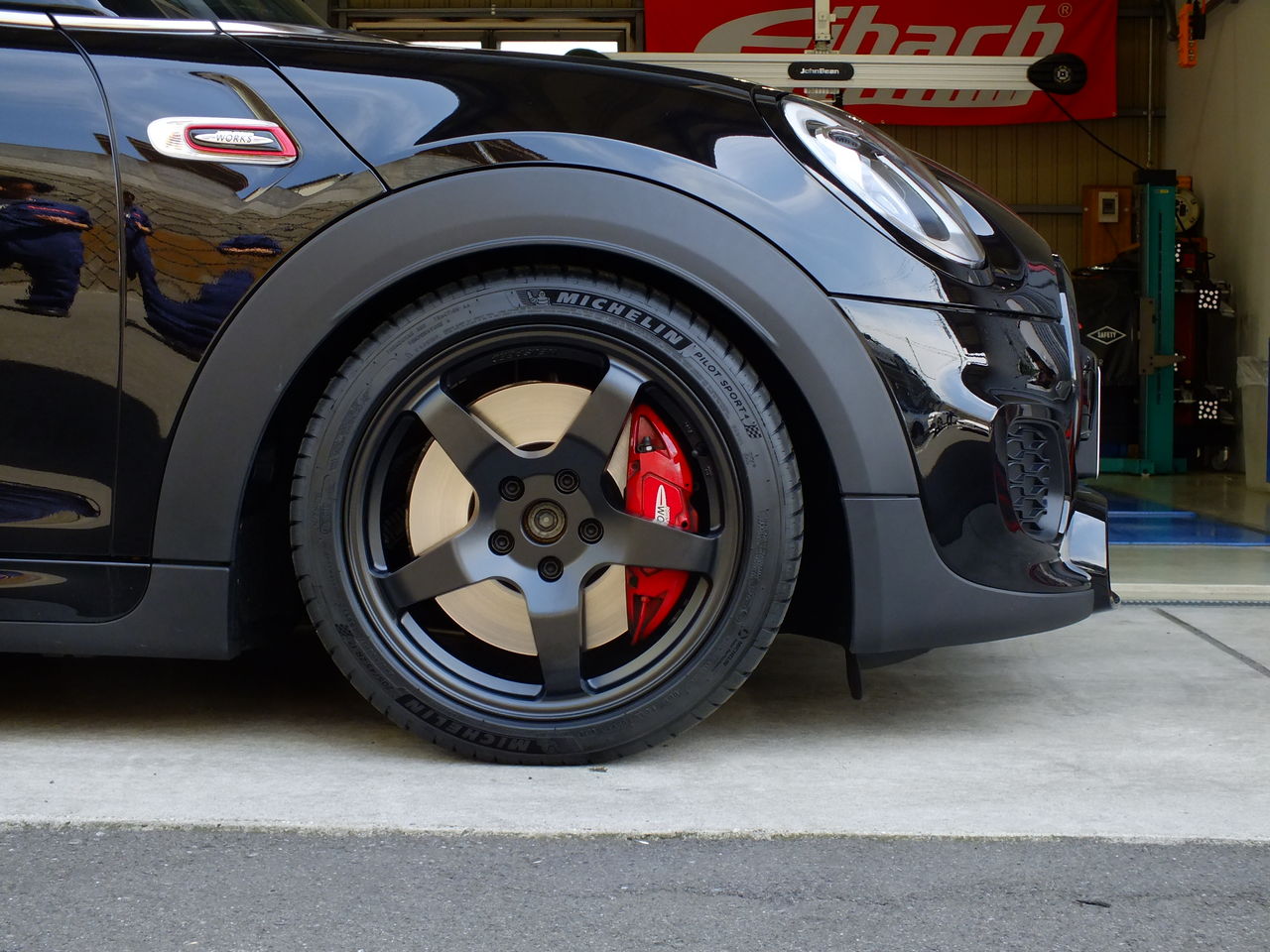 F56 JCW × NM Engineering RSe05 & PS4 : イシカワエンジニアリング 