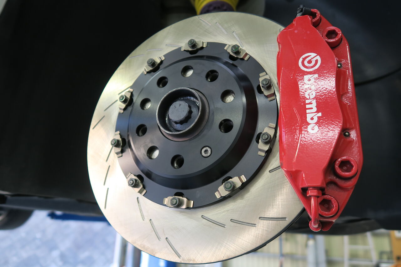 brembo GT KIT 国内限定50セット ゴルフ5GTI実働取り外し brembo GT