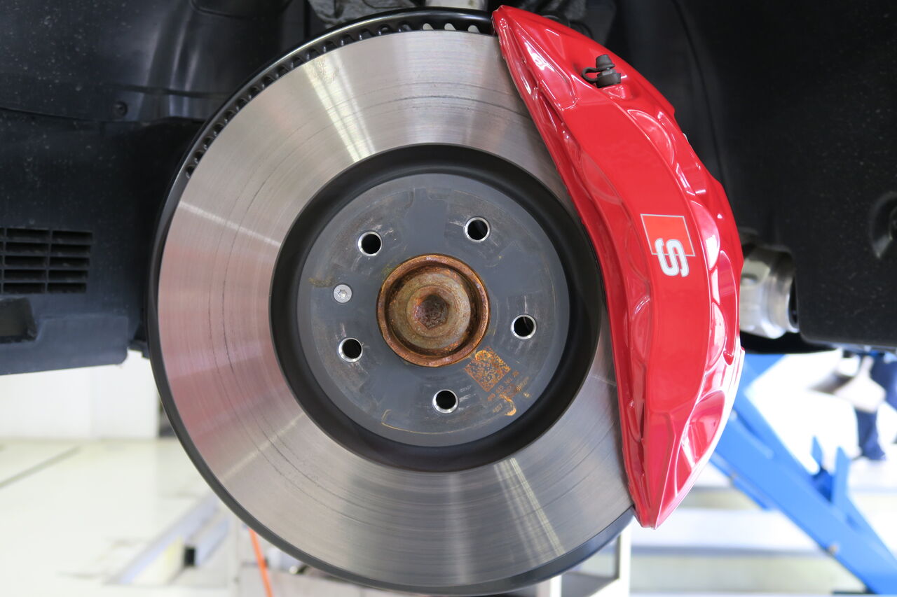 AUDI S4 B9 × iSWEEP Brake Pad IS1500 : イシカワ