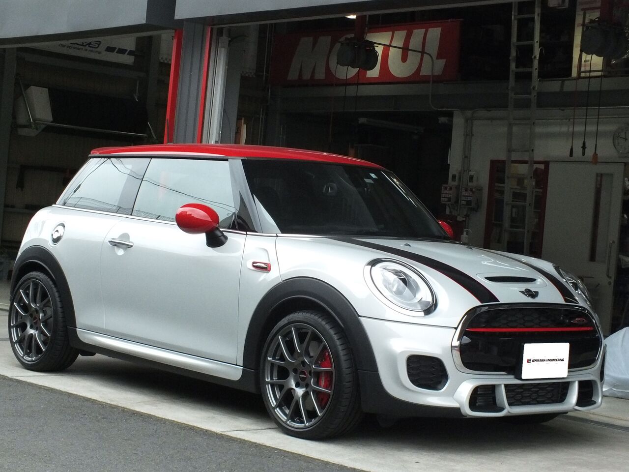 イシカワエンジニアリング スタッフブログ:MINI F56 JCW × NM Engineering RSe12