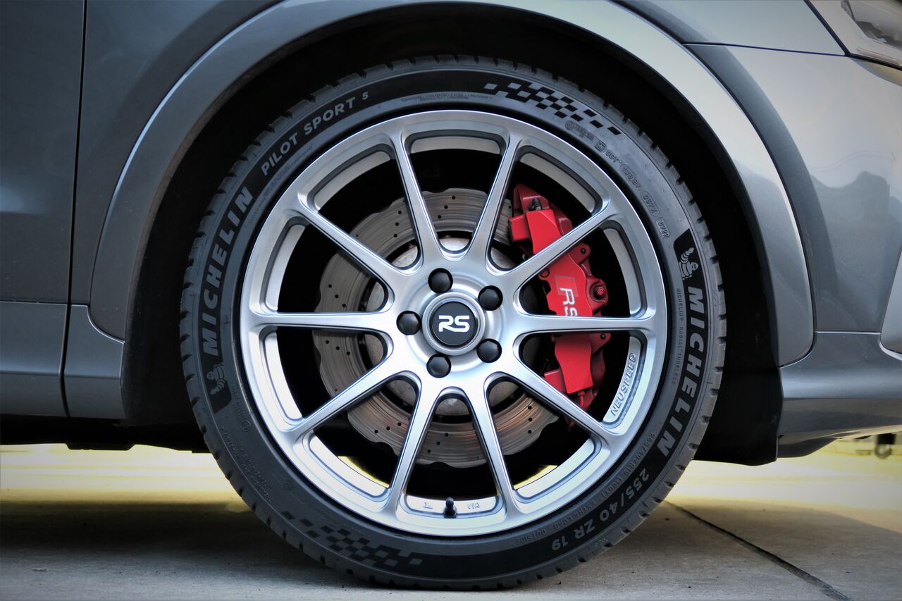 AUDI RS Q3 (8U) 2.5 TFSI Quattro ×NEUSPEED RSe102 + MICHELIN AUDI RS Q3 (8U) 2.5 TFSI Quattro ×NEUSPEED RSe102 + MICHELIN