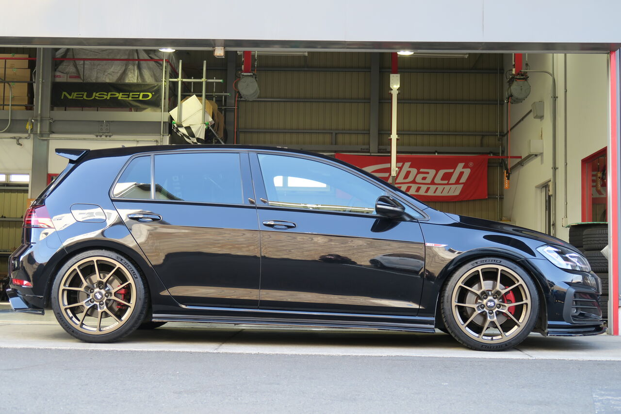 イシカワエンジニアリング スタッフブログ:VW GOLF7.5 GTI × NEUSPEED RSe10 + MICHELIN PS4S