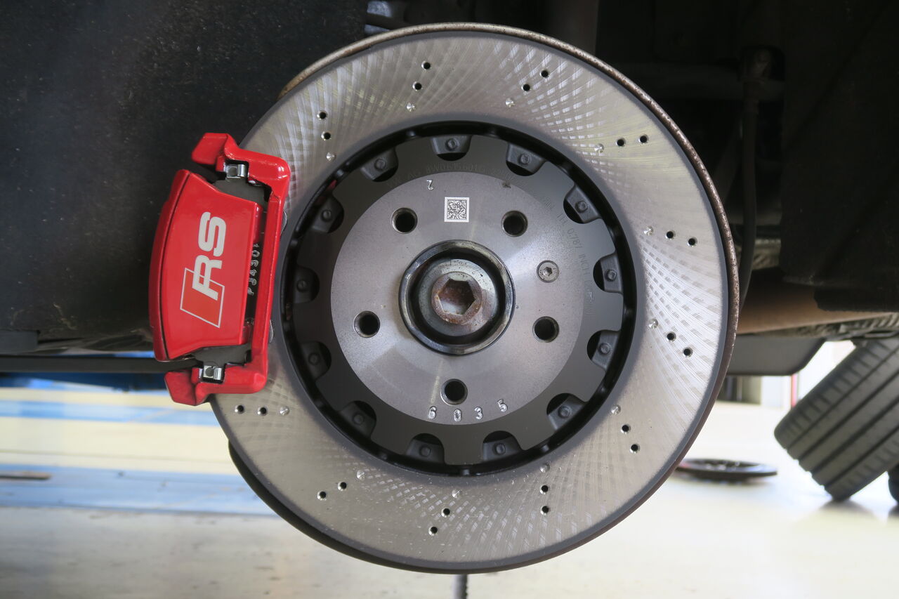 AUDI RS5 (B9) Sportback × iSWEEP Brake Pad IS3000 ＆ RACING BF