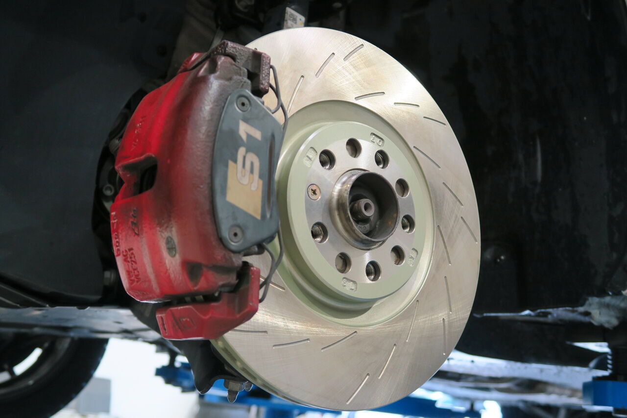 AUDI S1 × iSWEEP BRAKE ROTOR : イシカワエンジニアリング