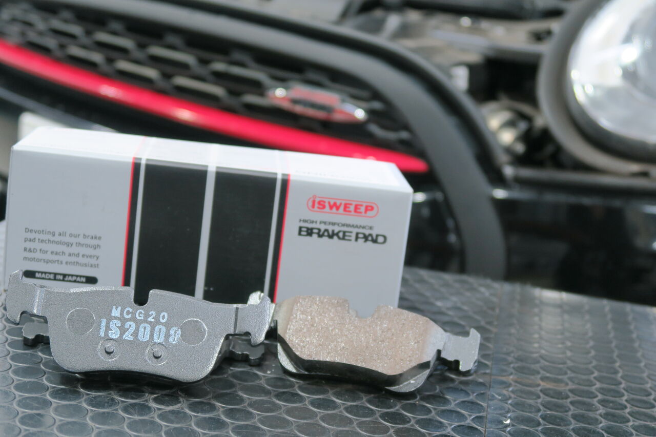 【MINI cooper F55】iSWEEP ブレーキパッド　⭐︎新車外し MINI cooper F55】iSWEEP ブレーキパッド ⭐︎新車外し - メルカリ
