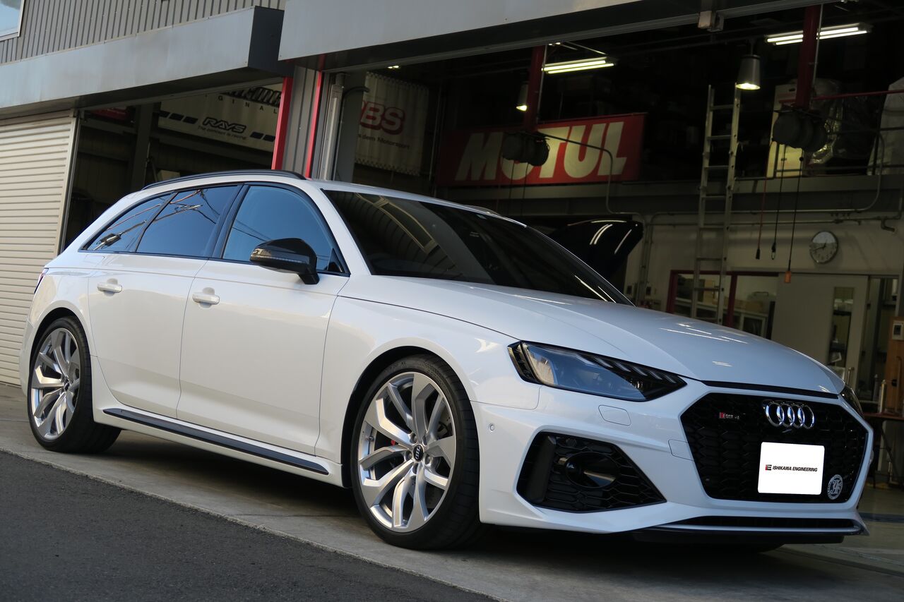 AUDI RS4 Avant(B9) × iSWEEP Wheel Spacer : イシカワ 