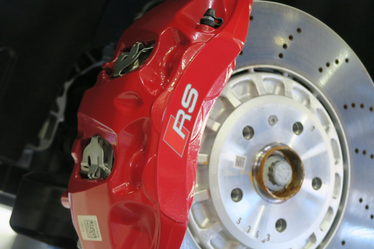 AUDI RS3 (8Y) Sportback × iSWEEP Brake Pad IS1500 : イシカワ