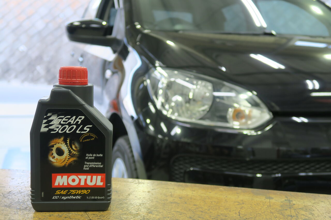 VW up! × ミッションオイル交換 : イシカワエンジニアリング スタッフブログ