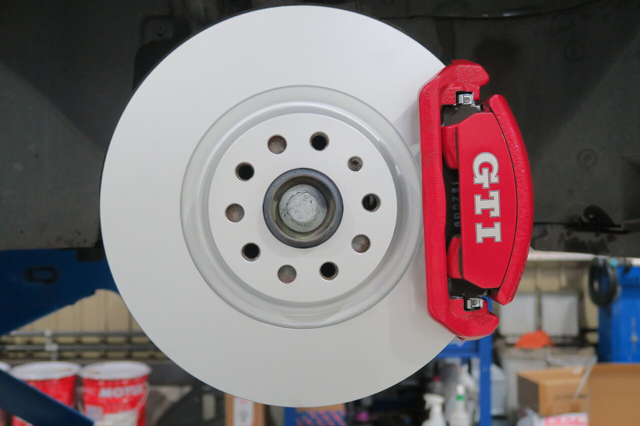 VW GOLF7.5 GTI Performance × iSWEEP Brake Pad IS2000 + DIXCEL PD