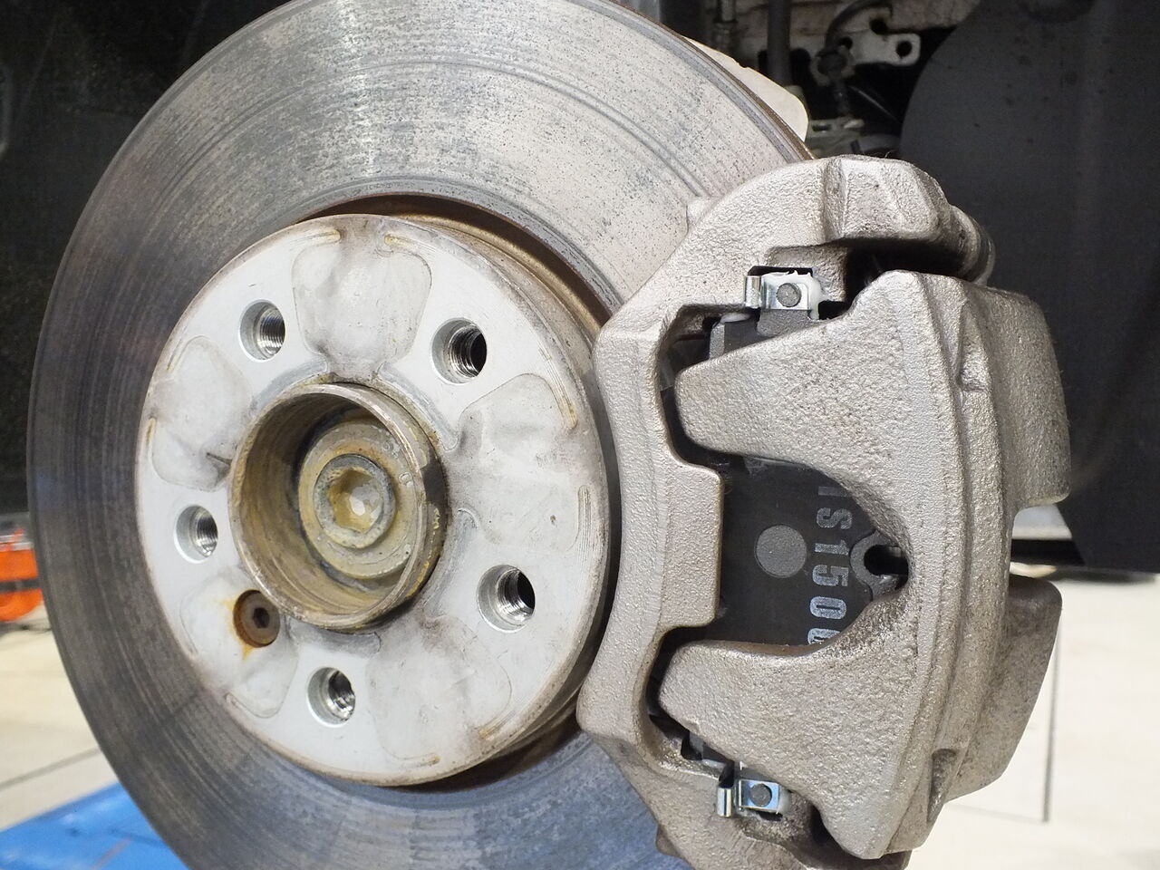 【MINI cooper F55】iSWEEP ブレーキパッド　⭐︎新車外し MINI cooper F55】iSWEEP ブレーキパッド ⭐︎新車外し - メルカリ