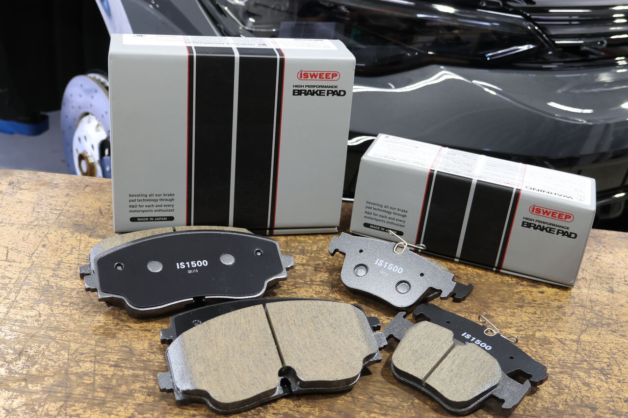 VW GOLF8.5 R × iSWEEP Brake Pad IS1500 : イシカワエンジニアリング