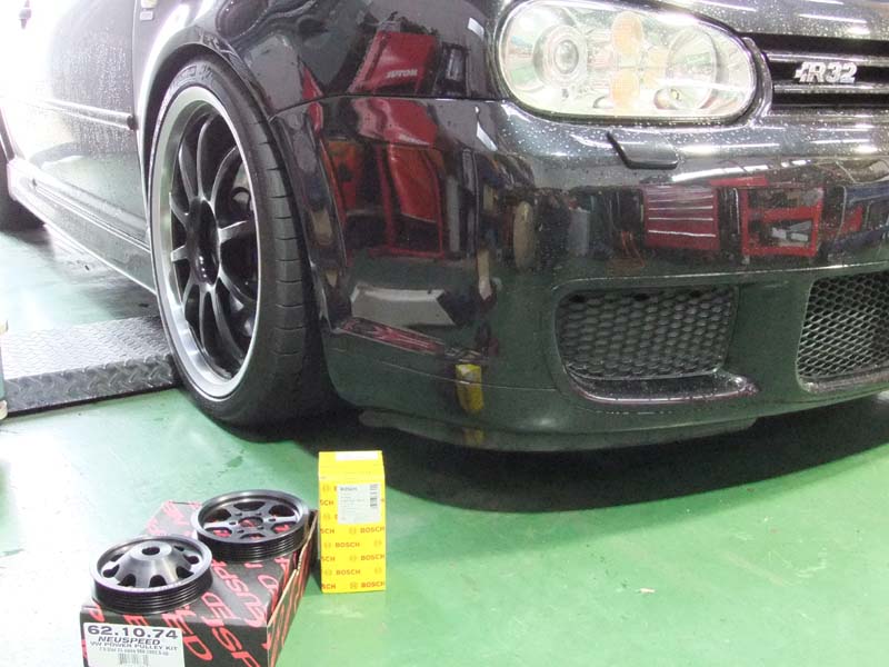 GOLF4 R32 + NEUSPEED Power Pulley by イグサ : イシカワ