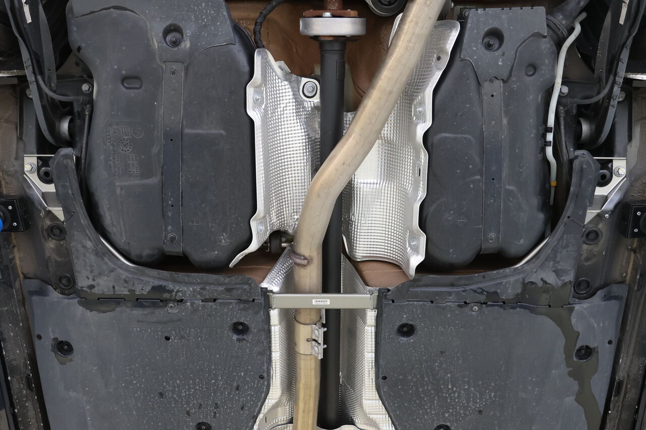 VW GOLF8.5 R × iSWEEP POWER BRACE : イシカワエンジニアリング