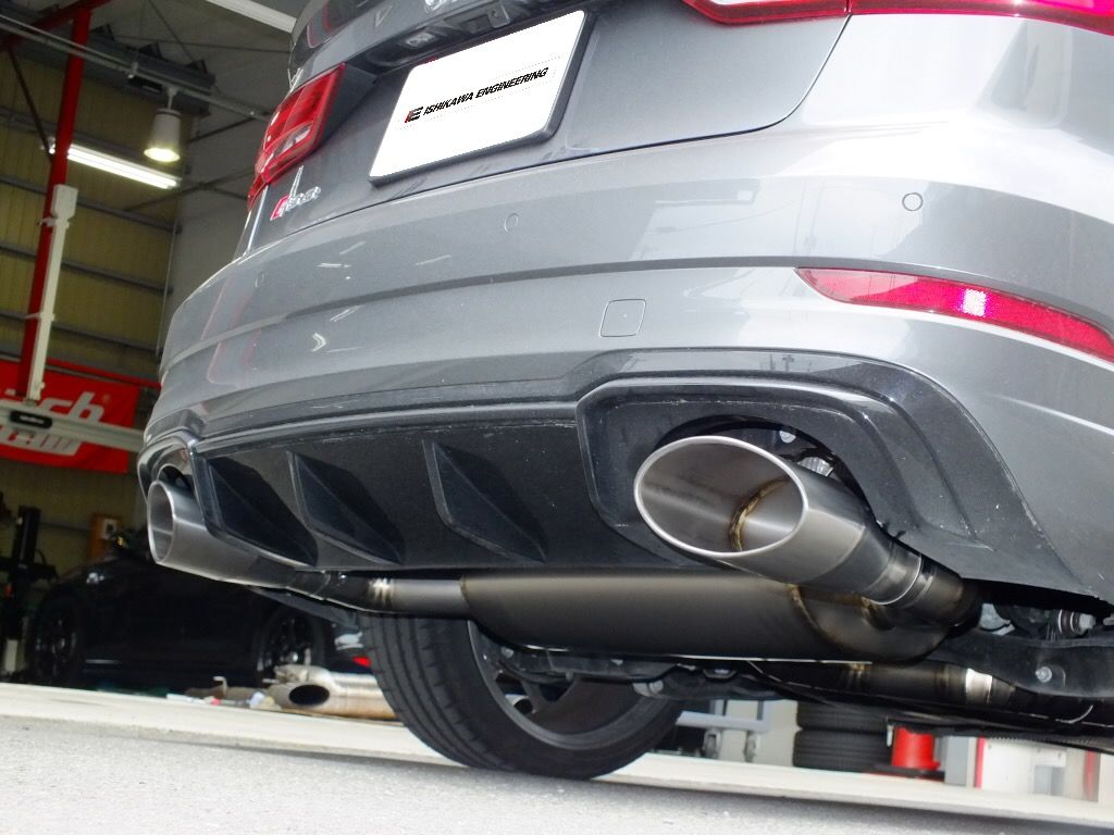 Wanda※アウディRS3専用ワンオフマフラー(説明閲覧の上ご購入下さい) Wanda※アウディRS3専用ワンオフマフラー(説明閲覧の上ご購入下さい) Wanda※