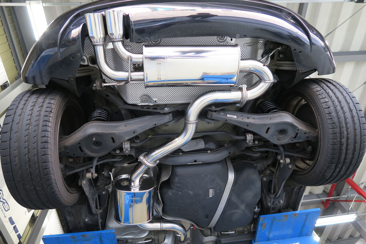 VW GOLF5 GTI PIRELLI × NEUSPEED Cat-Back Exhaust System : イシカワ