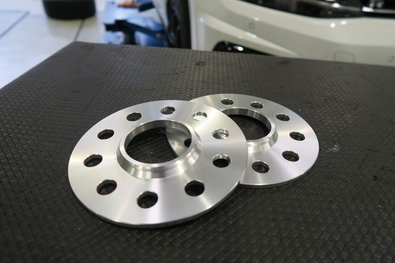 H&R AUDI 4/100 ハブ57.1用変換スペーサー ALFA/FIAT 4/98 58.0φ 25mm DRA ネジM12 ピッチ1.25 H\u0026R VW 4&frasl;100 ハブ57.1用変換スペーサー AUDI 4&frasl;108 57.1φ 20mm DRA