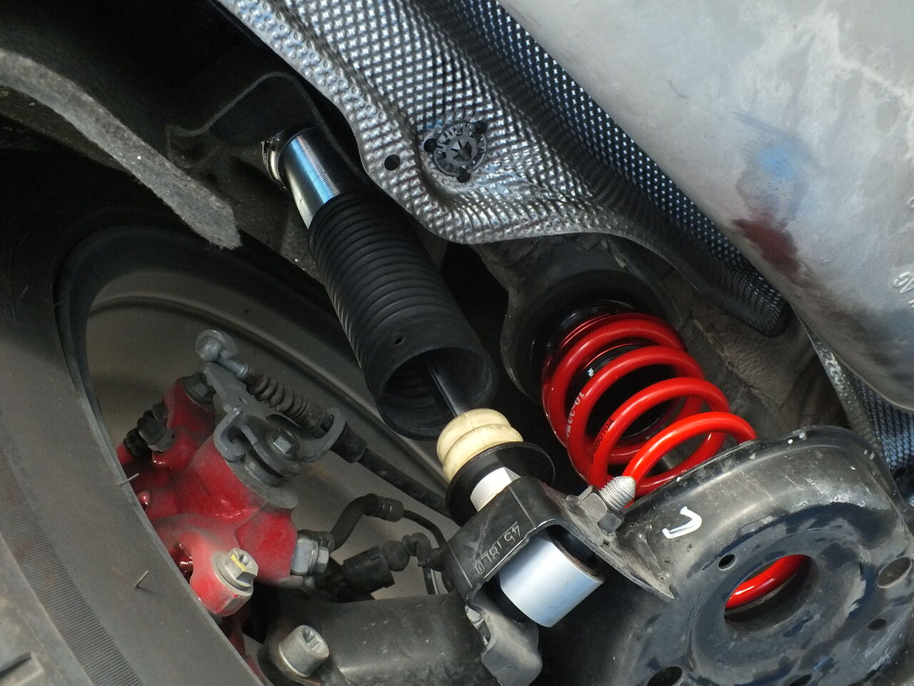 VW POLO(AW) GTI × iSWEEP Suspension System ”SPORT