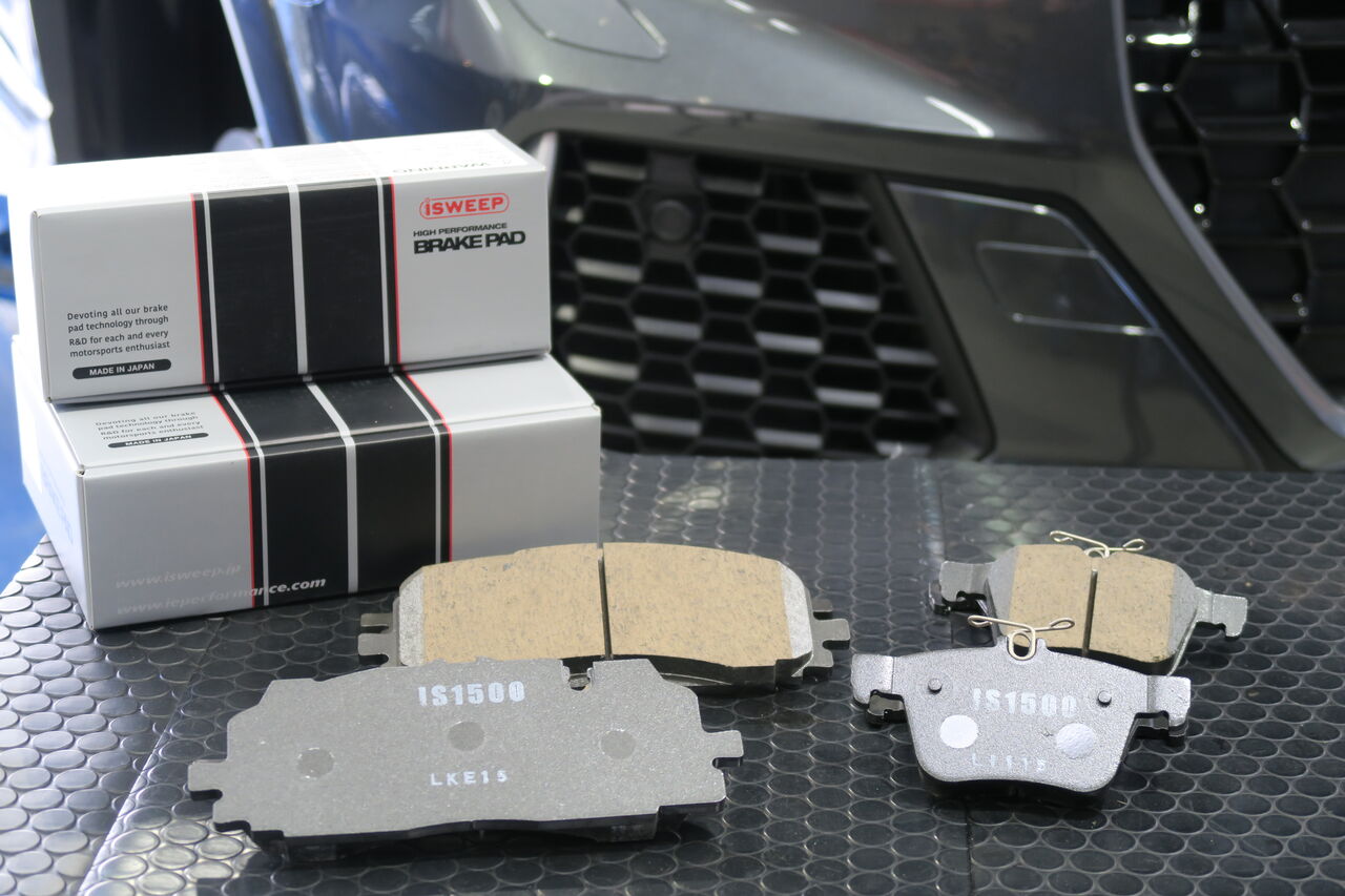 アウディ RSQ3 F3系 純正リアブレーキパット センサー付 AUDI アウディ RSQ3 F3系 純正リアブレーキパット センサー付 AUDI