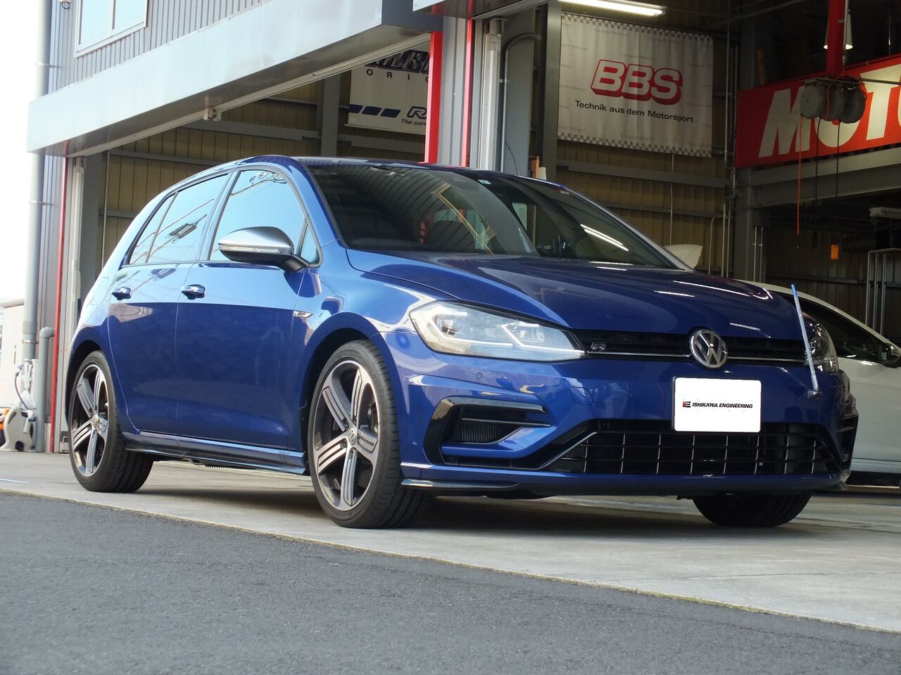VW GOLF7.5 R × iSWEEP Power Brace : イシカワエンジニアリング