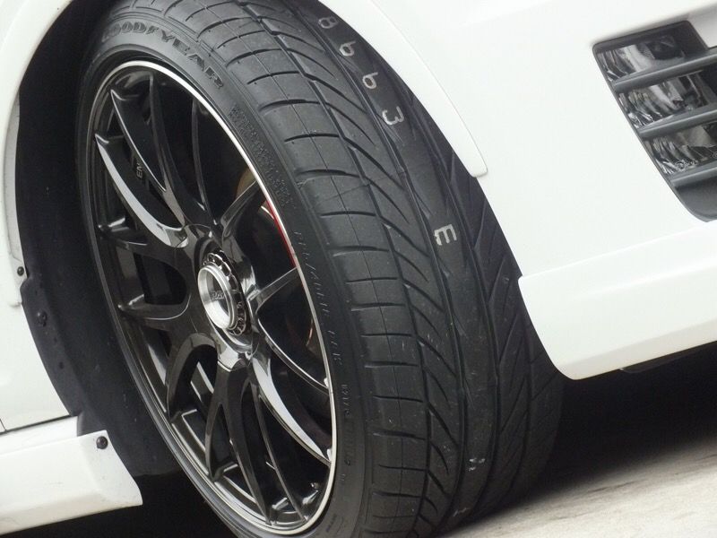 グッドイヤー EAGLE REVSPEC RS-02 225/40R18 88W