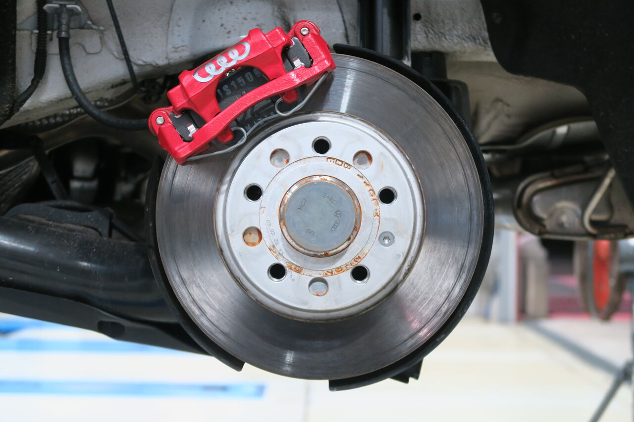 AUDI A3 (8Y) Sportback 30 TFSI S-Line × iSWEEP Brake Pad