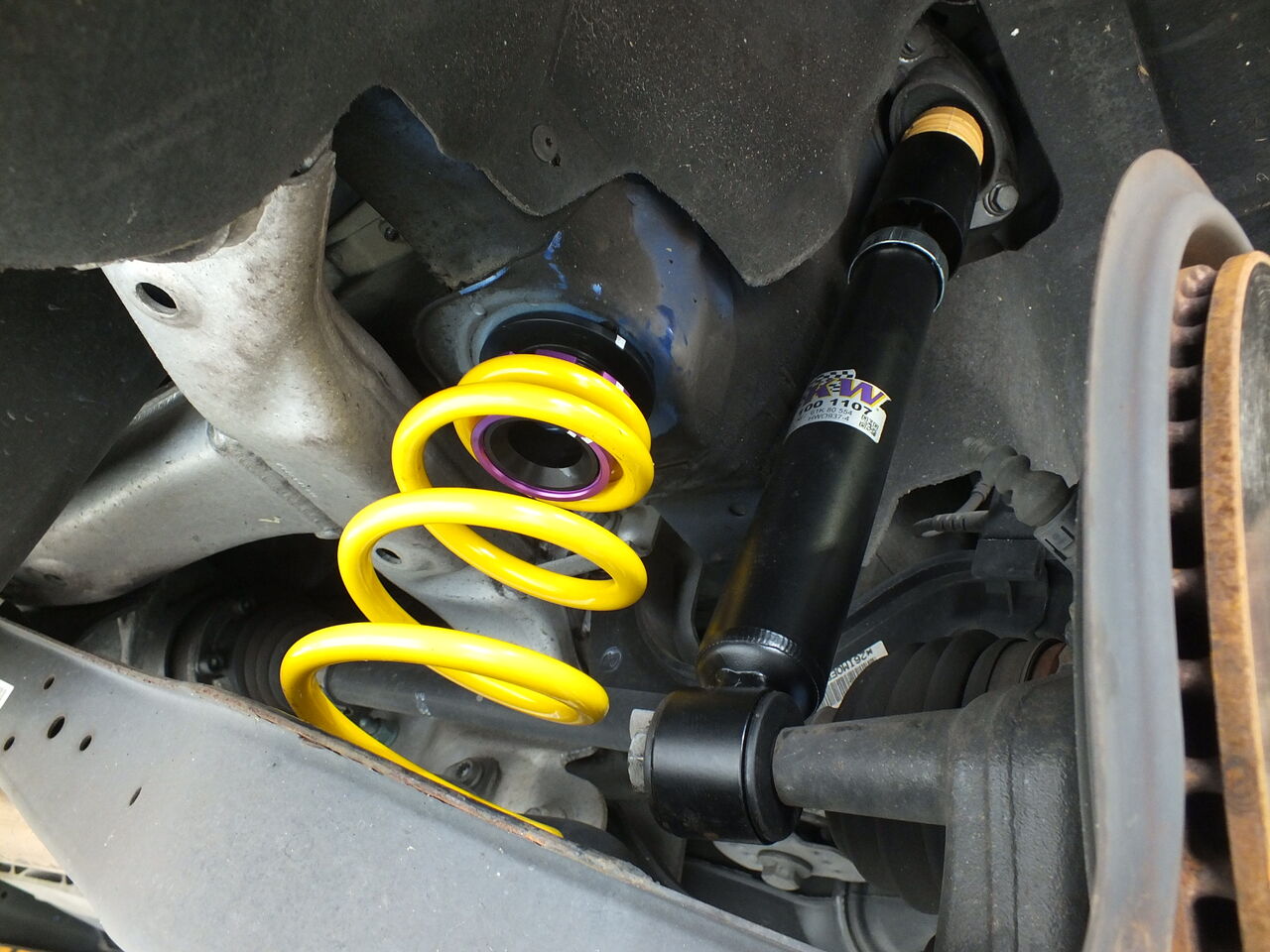 VW GOLF5 R32 車検整備 + KW Suspention System Ver.1