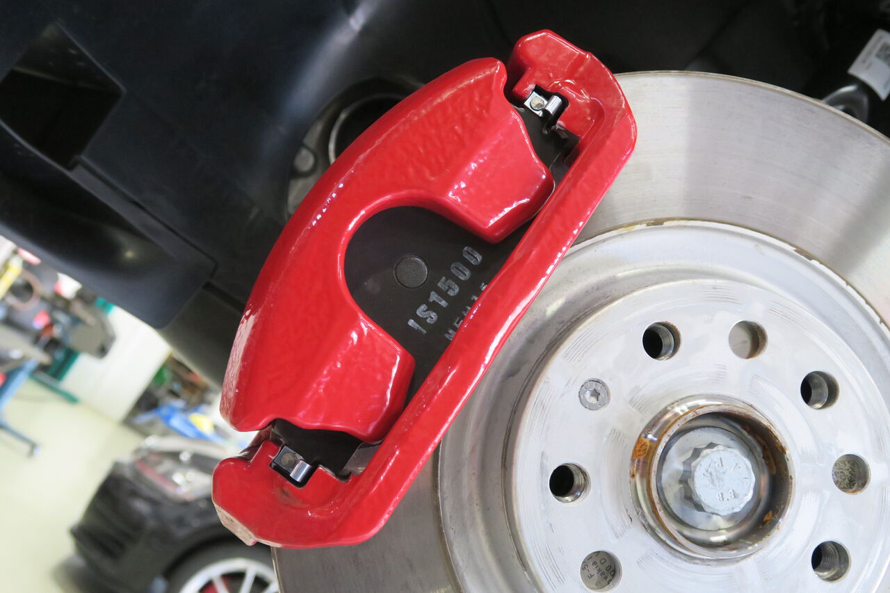 VW GOLF8 GTI × iSWEEP Brake Pad IS : イシカワエンジニアリング