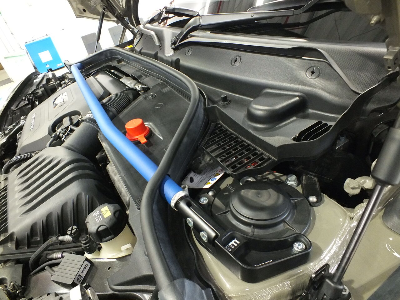 MINI F55 Cooper SD × iSWEEP Brake Pad + NM Engineering タワーバー