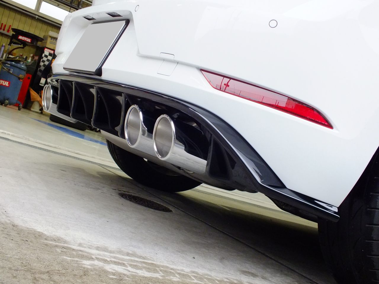 GOLF7.5 GTI × iSWEEP DTM Rear Diffuser & REMUS Exhaust System 
