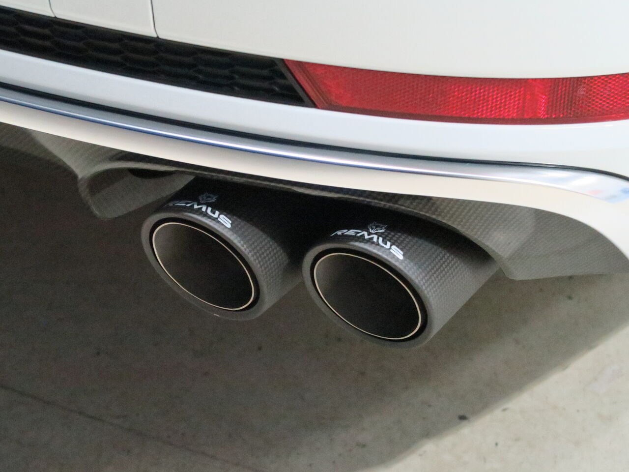 AUDI S4 B9 Avant × REMUS Exhaust System : イシカワエンジニアリング