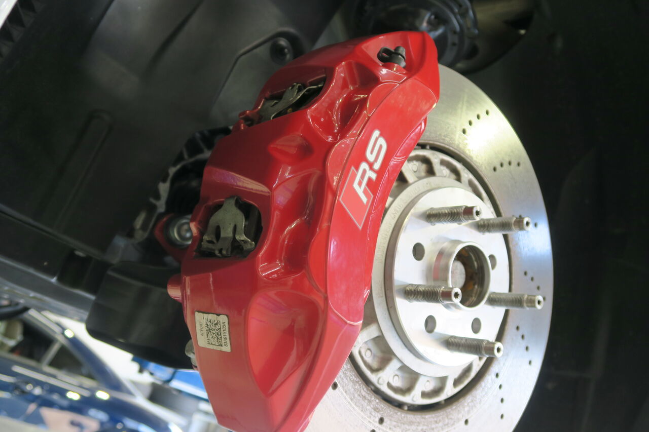 AUDI RS3 (8Y) × iSWEEP Brake Pad IS3000 + POWER BRACE : イシカワ