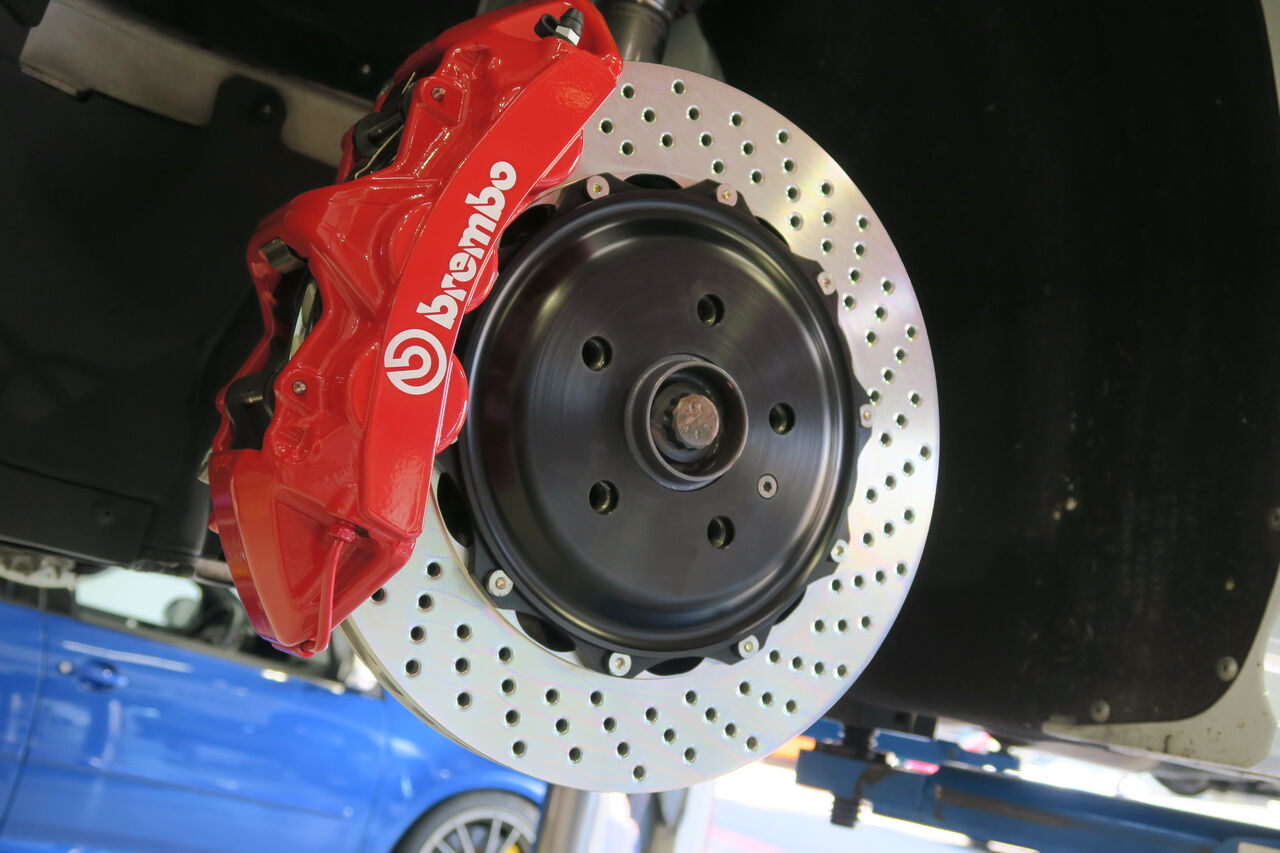AUDI TT (8J) 2.0 TFSI Quattro × brembo GT Kit 6pot & iSWEEP IS1500