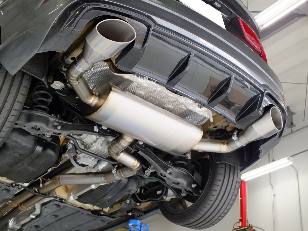 AUDI RS3 ワンオフチタンマフラー取付 : イシカワエンジニアリング