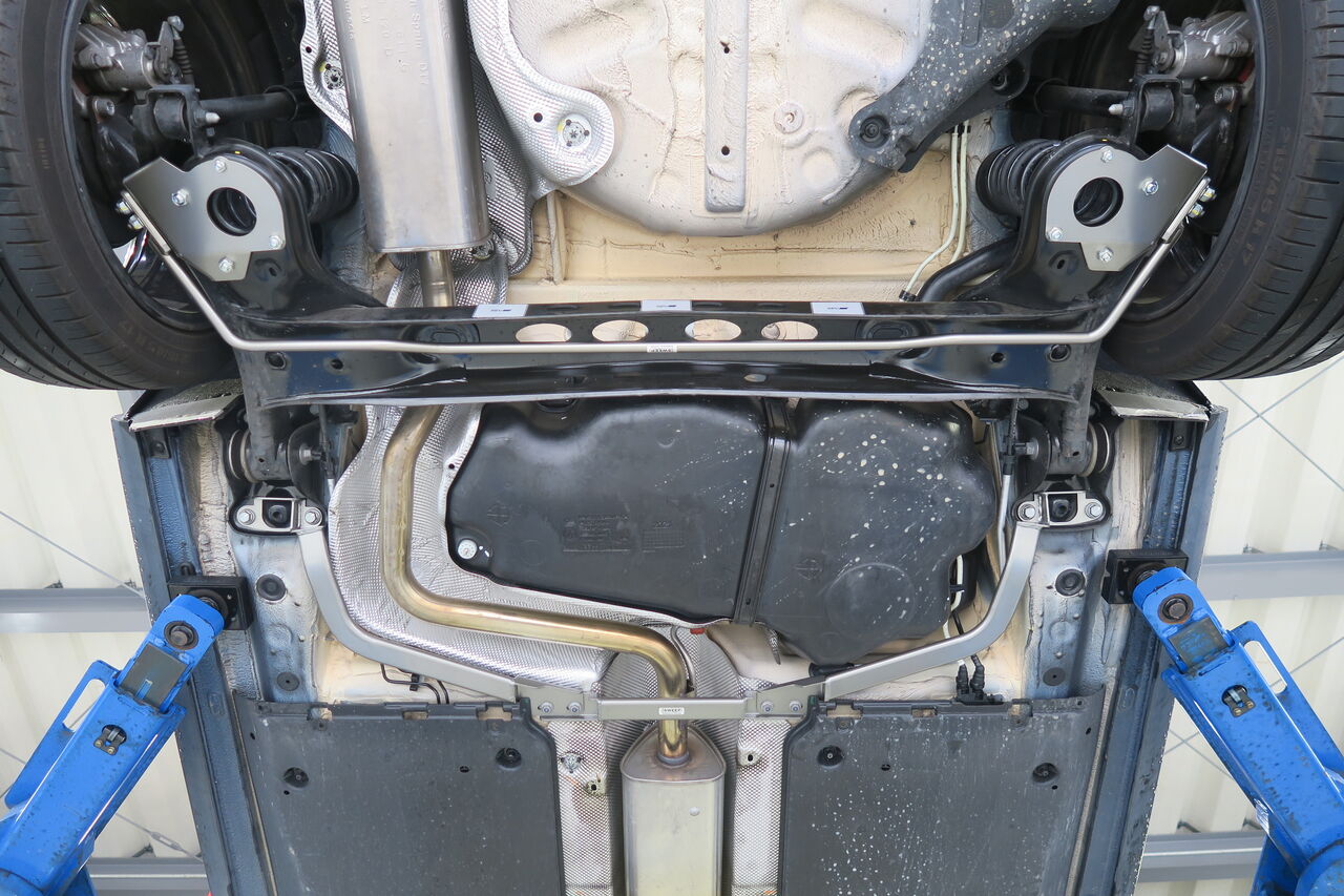 イシカワエンジニアリング スタッフブログ:VW POLO (AW) 1.5 TSI R-Line × iSWEEP POWER BRACE