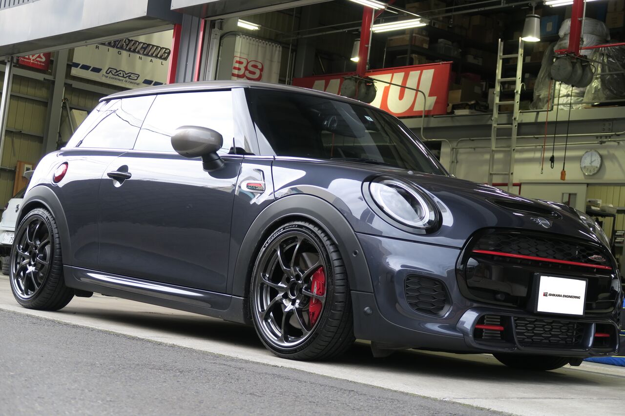 MINI F56 JCW LCI × VOLK RACING NE24 : イシカワエンジニアリング