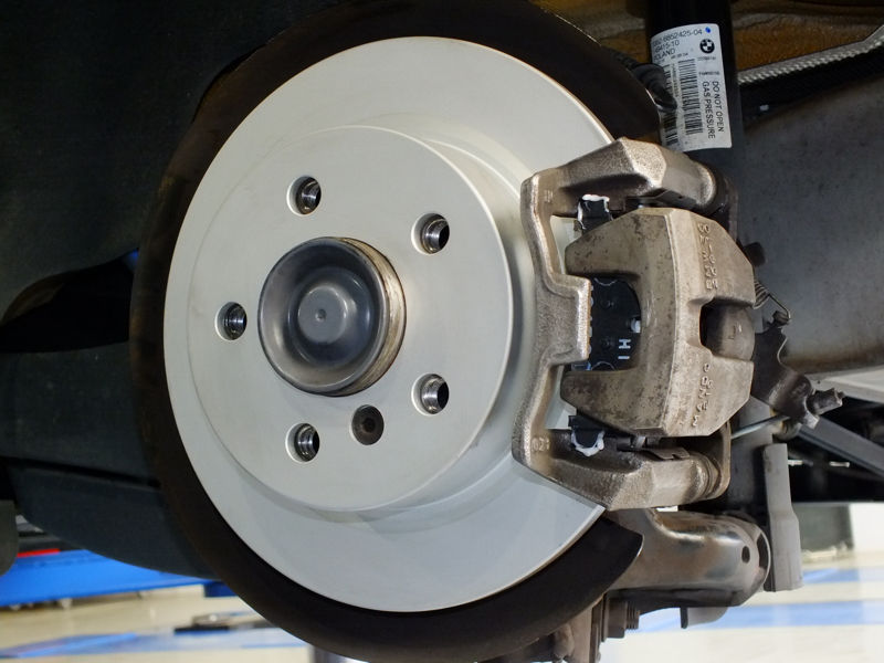F56 ONE × iSWEEP BRAKE PAD IS1500 & DIXCEL PD : イシカワ