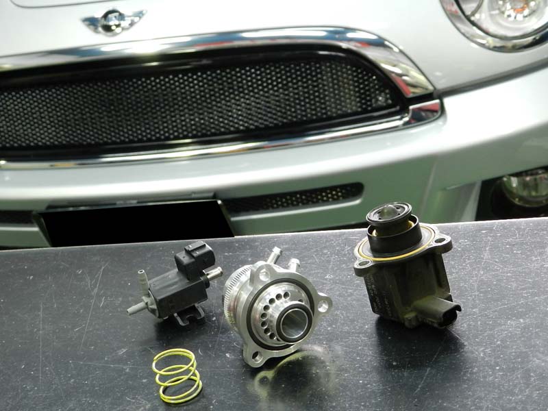 MINI R56 Cooper S × Forgeリサーキュレーションバルブ by MINI R56 Cooper S × Forgeリサーキュレーションバルブ by