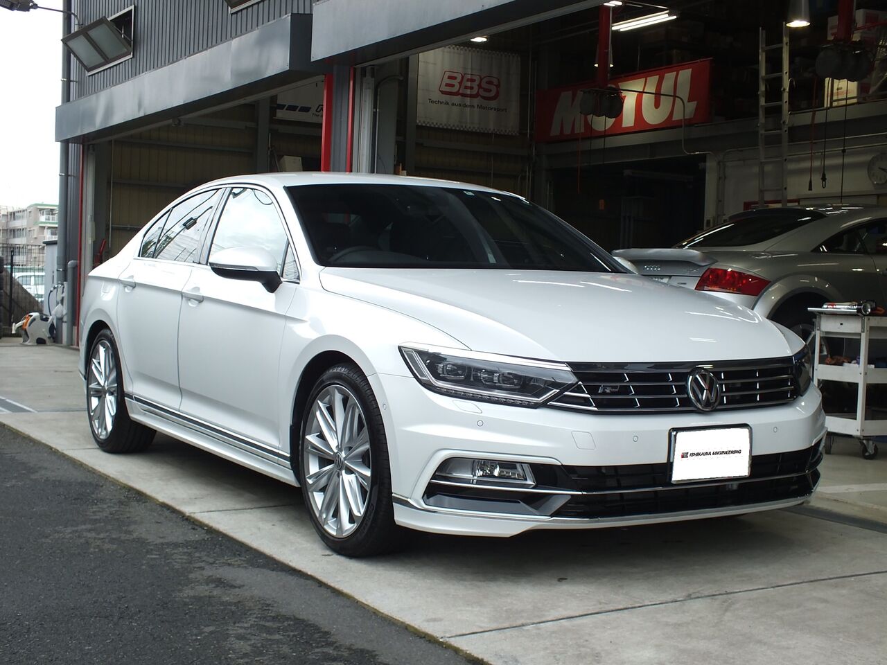 VW PASSAT (B8) 2.0 TSI R-Line × NEUSPEED POWER MODULE