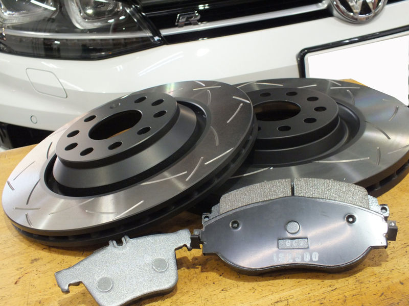 GOLF7 R Variant × iSWEEP BRAKE PAD IS2500 + DBAブレーキローター 
