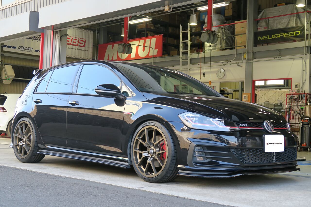 VW GOLF7.5 GTI × NEUSPEED RSe10 + MICHELIN PS4S : イシカワ