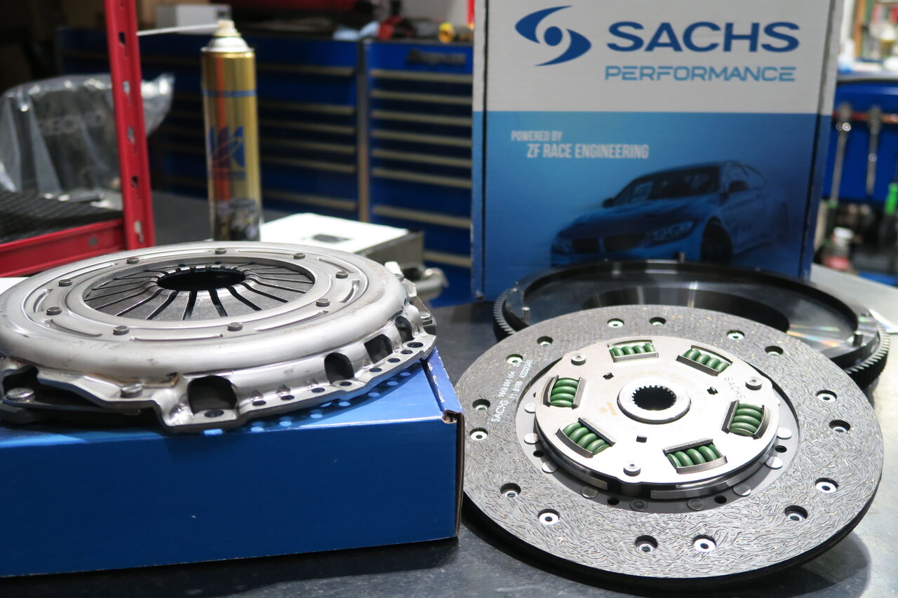 新着 SACHS × R GOLF7 VW Performance イシカワ : 強化クラッチキット パーツ
