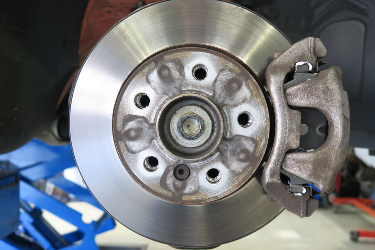 MINI F55 Cooper x iSWEEP Brake Pad IS2000 : イシカワ