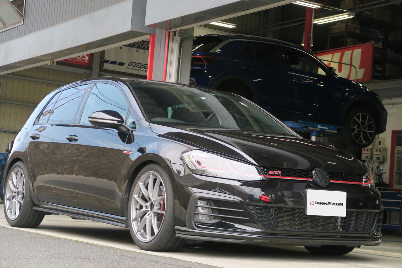 イシカワエンジニアリング スタッフブログ:VW GOLF7.5 GTI × iSWEEP Brake Pad IS3500 + エンジンオイル交換