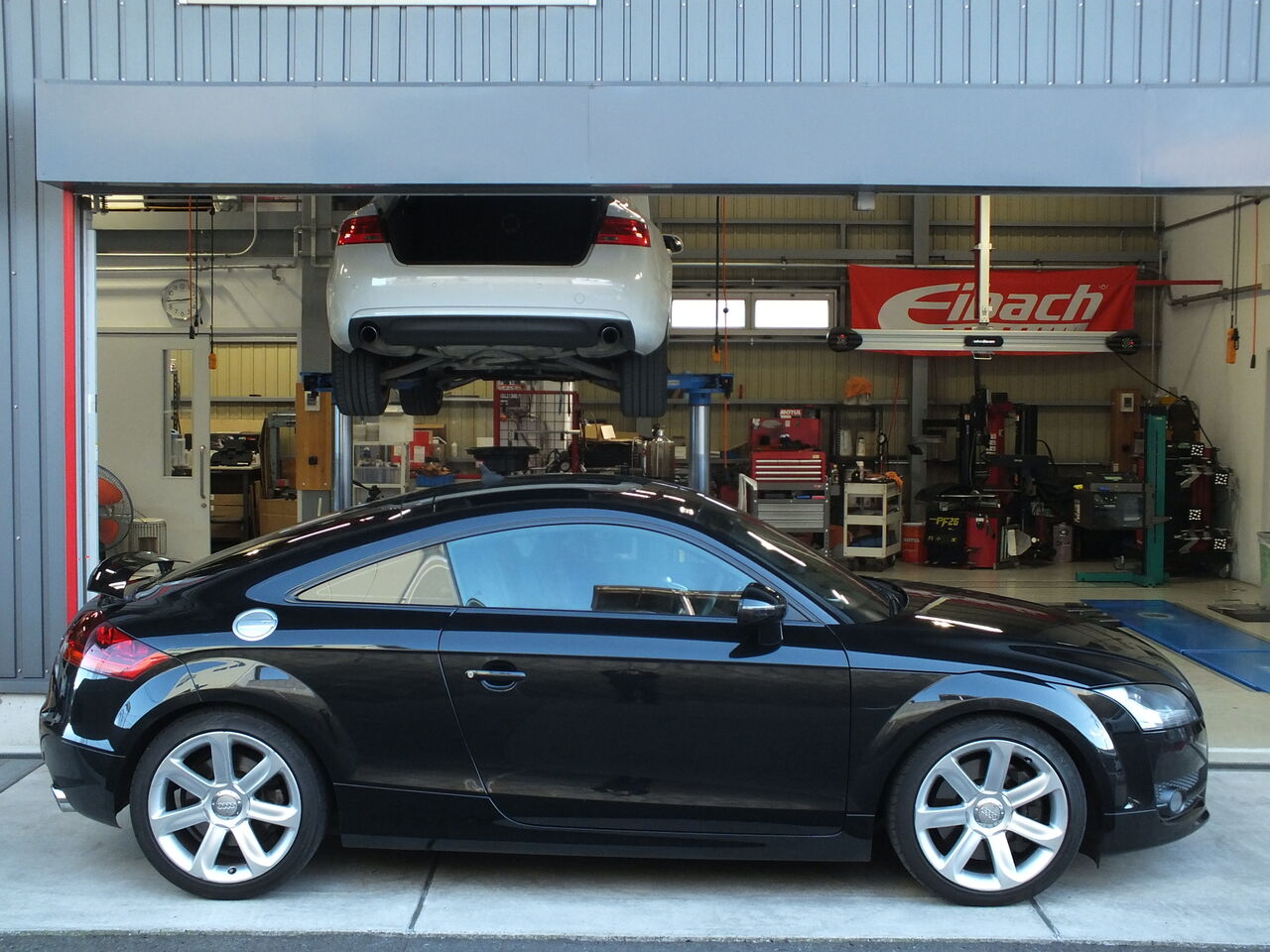 AUDI TT 8J 3.2Q BILSTEIN B12取付 : イシカワエンジニアリング