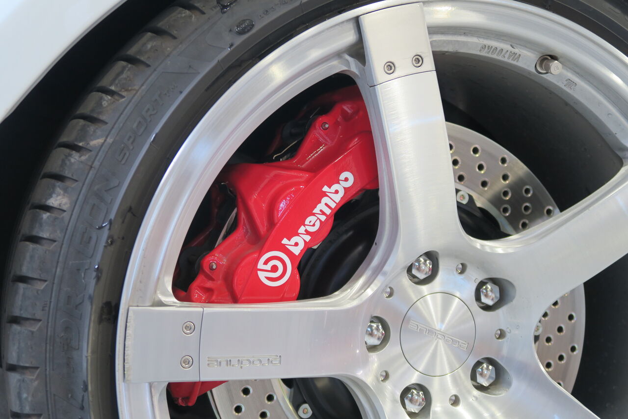 AUDI TT (8J) 2.0 TFSI Quattro × brembo GT Kit 6pot & iSWEEP IS1500